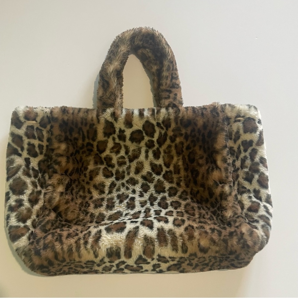 Cabi Chase Tote - Picture 2 of 8